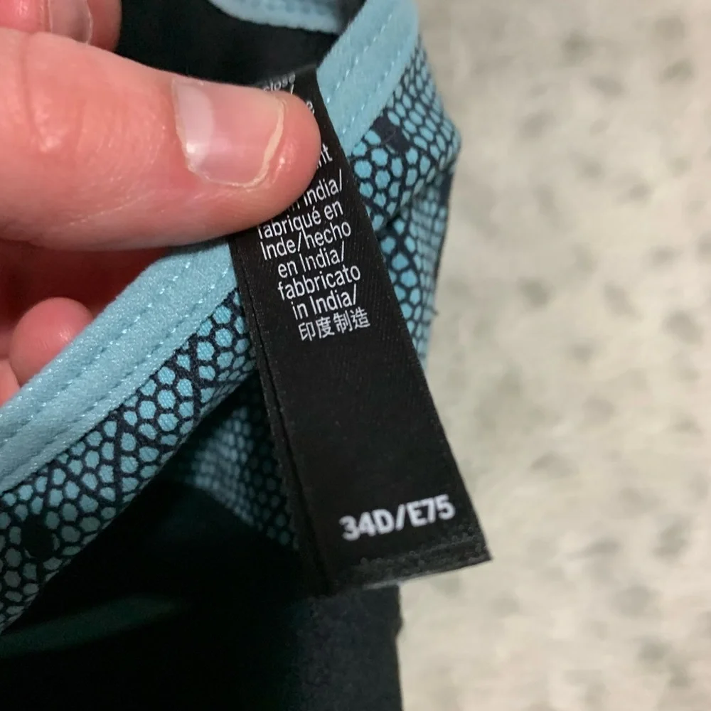 Sports bra - Picture 3 of 3